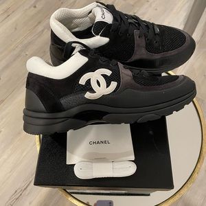 Authentic women, Chanel shoes